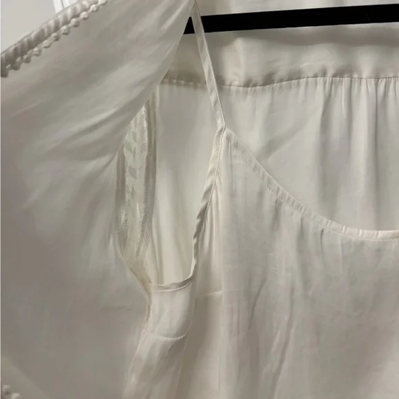 White House Black Market Cream Blouse with Lace Sleeve Detail - Picture 4 of 5